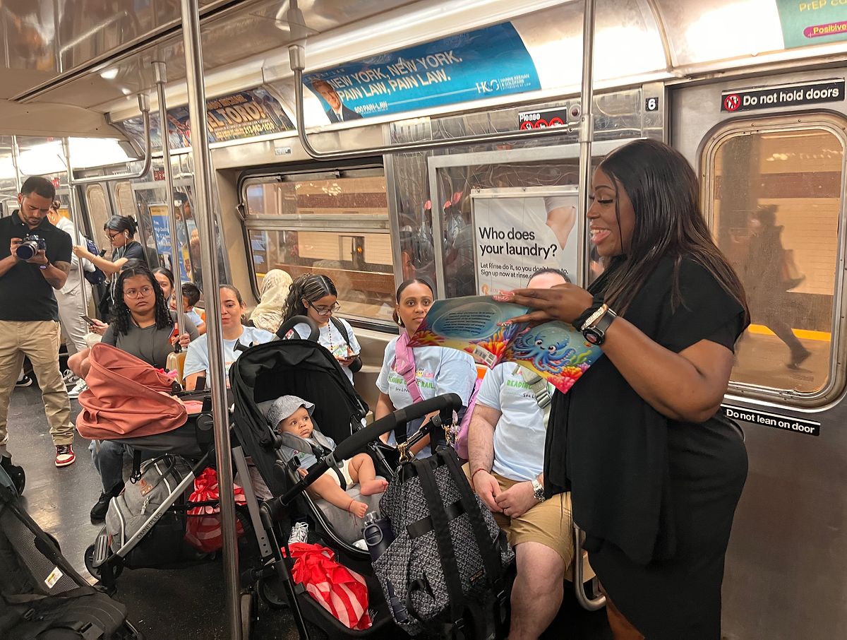 2025 Reading on the Rails Event: “Sea LINC Read” Makes a Splash at Coney Island
