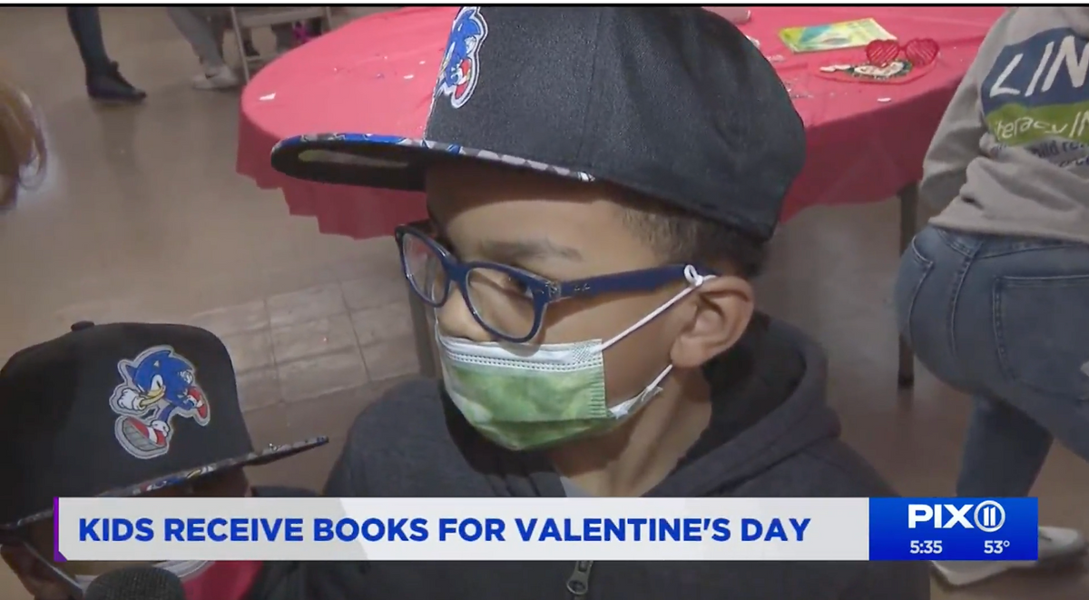 Love is in the Air: LINC Spreads the Love of Reading on Valentine’s Day